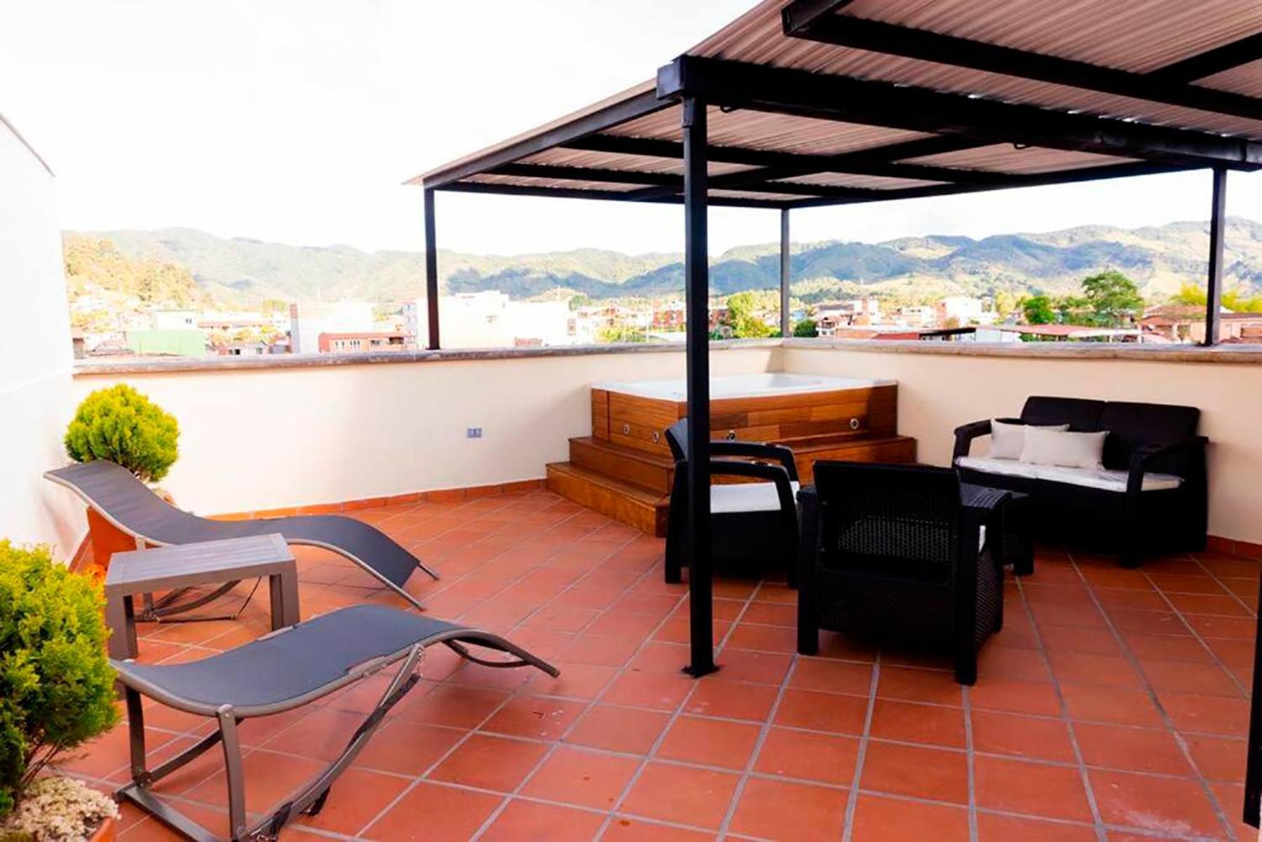 402 - Terraza Con Jacuzzi - 3 - Rentas Cortas Gerencial Guatape